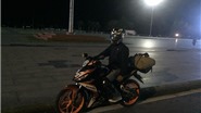 Hai sinh viên Việt Nam chạy xe máy Sài Gòn – Hà Nội chỉ 28 tiếng 